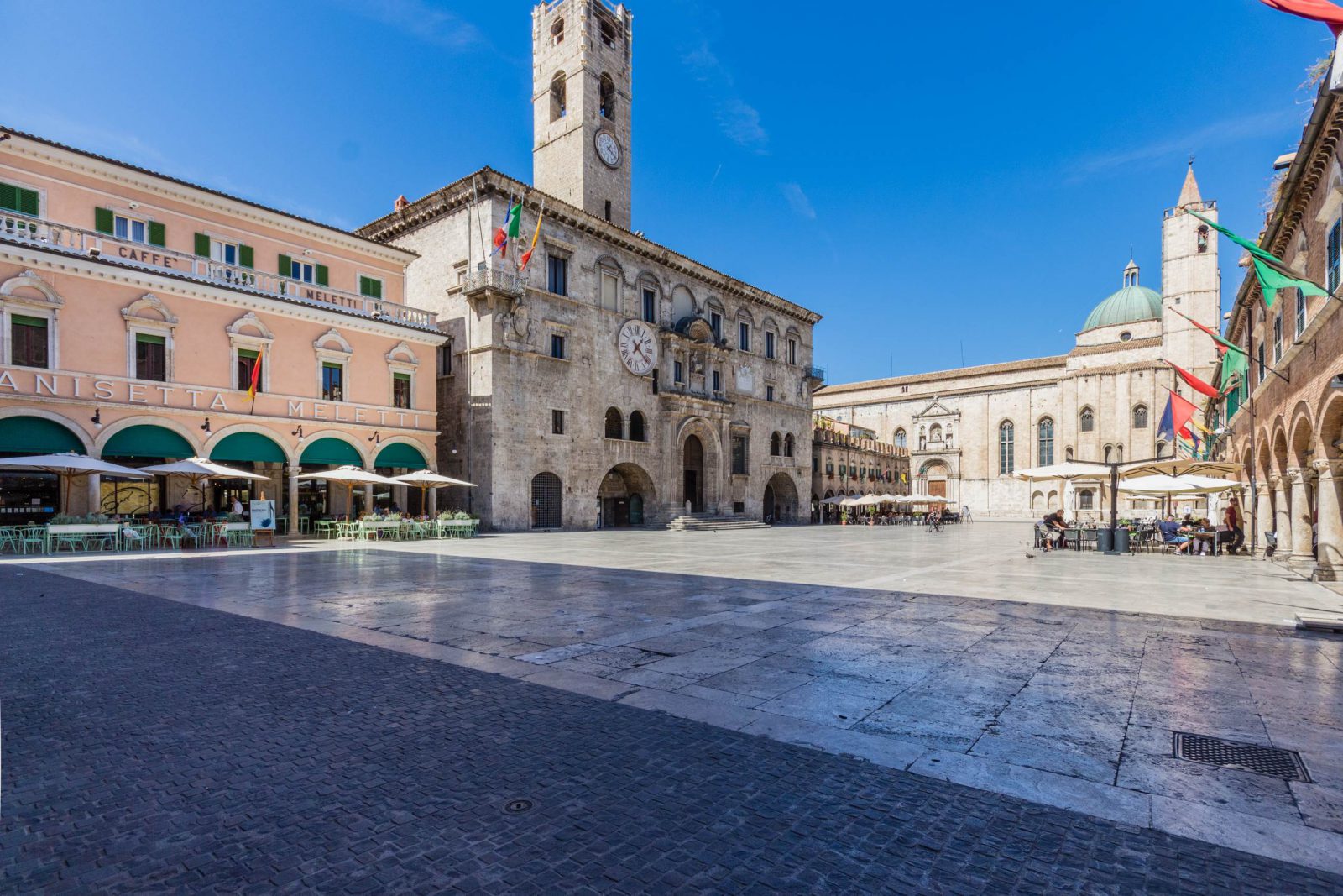 Web reputation delle Marche "ecco quali sono i paesi dove si vive meglio e si guadagna di pi?