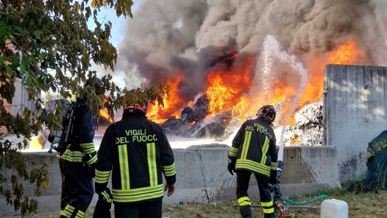 Universit? della Tuscia, incendio devastante: oltre al danno ambientale, un colpo alla reputazione accademica e alla fiducia della comunit?