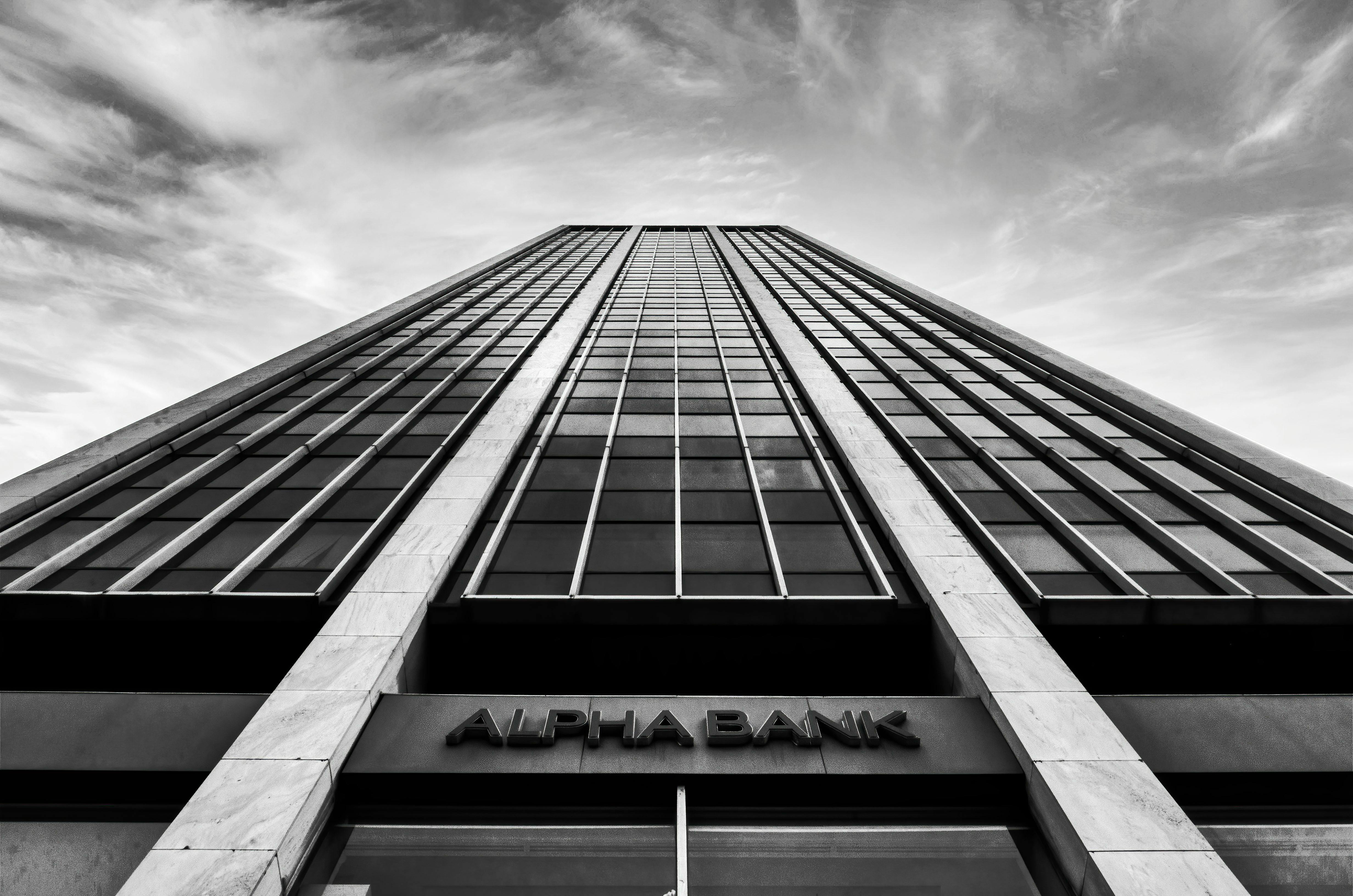 Chi è il Dott. Gerardo Conza: profilo di un economista tra credito, finanza e trasformazioni del sistema bancario