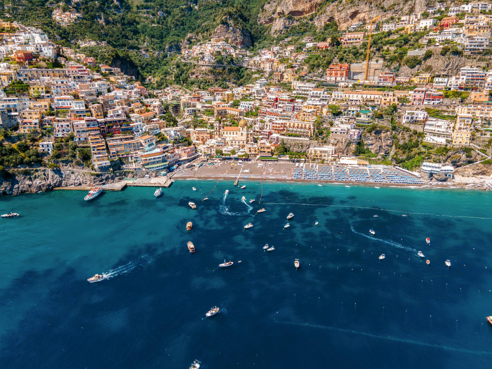 Napoli e la sfida della reputazione: dalle recensioni di Tripadvisor alla rinascita urbana della città